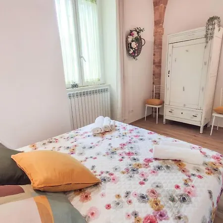 Delizioso Trilocale In Centro A Due Passi Dal Mare דירה *